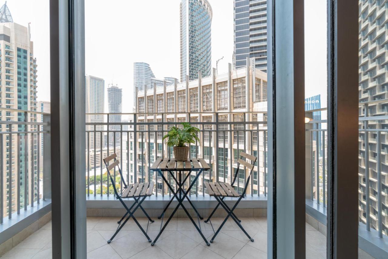 Ultimate Stay / 4 Beds / Burj Khalifa View دبي المظهر الخارجي الصورة