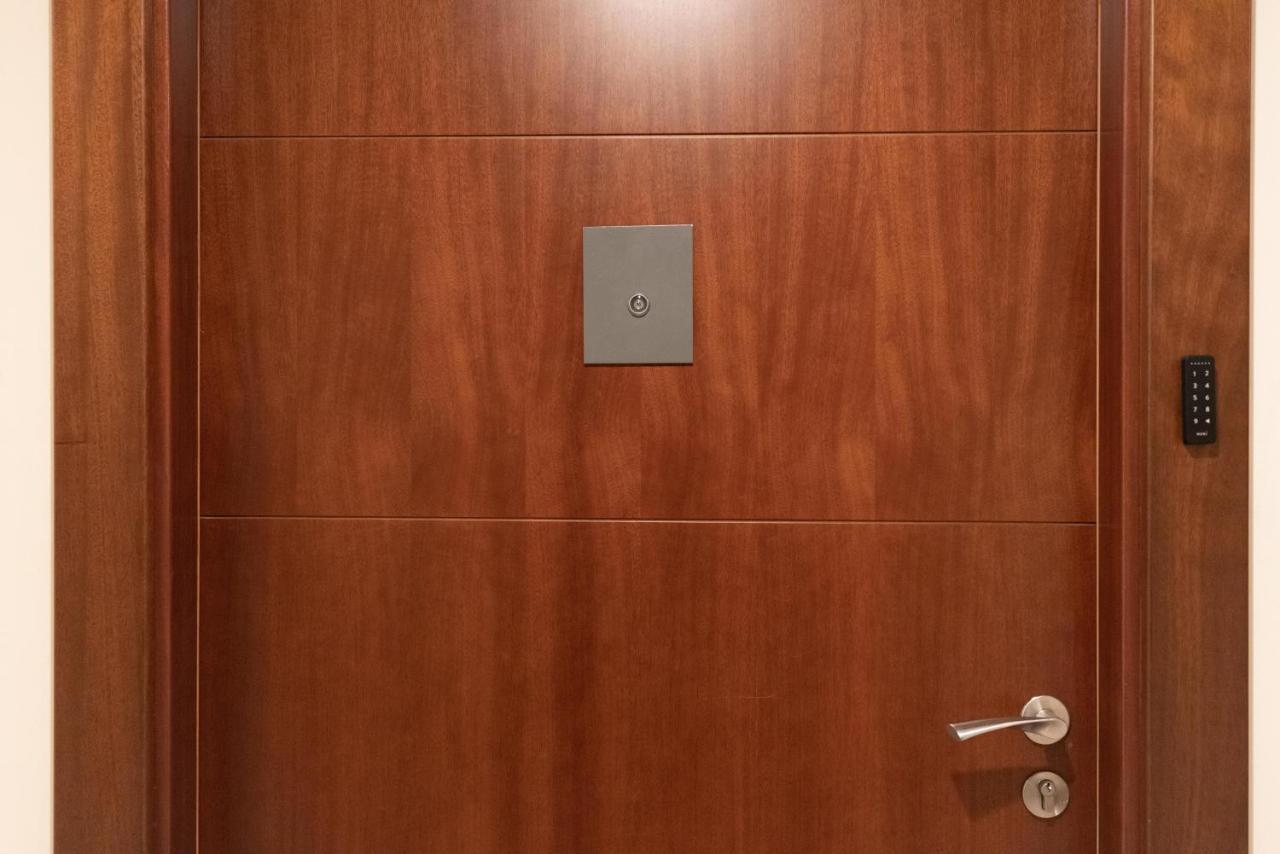 Ultimate Stay / 4 Beds / Burj Khalifa View دبي المظهر الخارجي الصورة