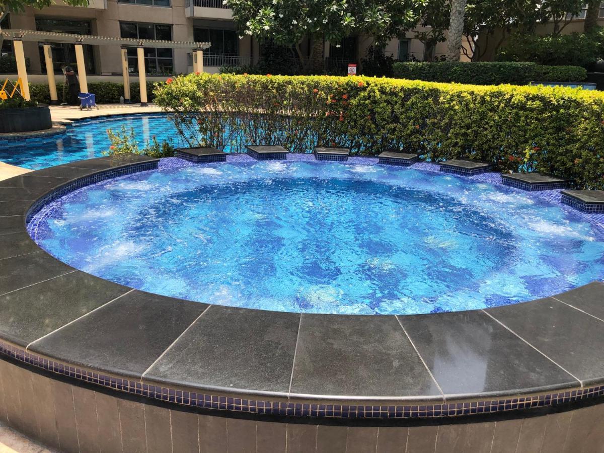 Ultimate Stay / 4 Beds / Burj Khalifa View دبي المظهر الخارجي الصورة